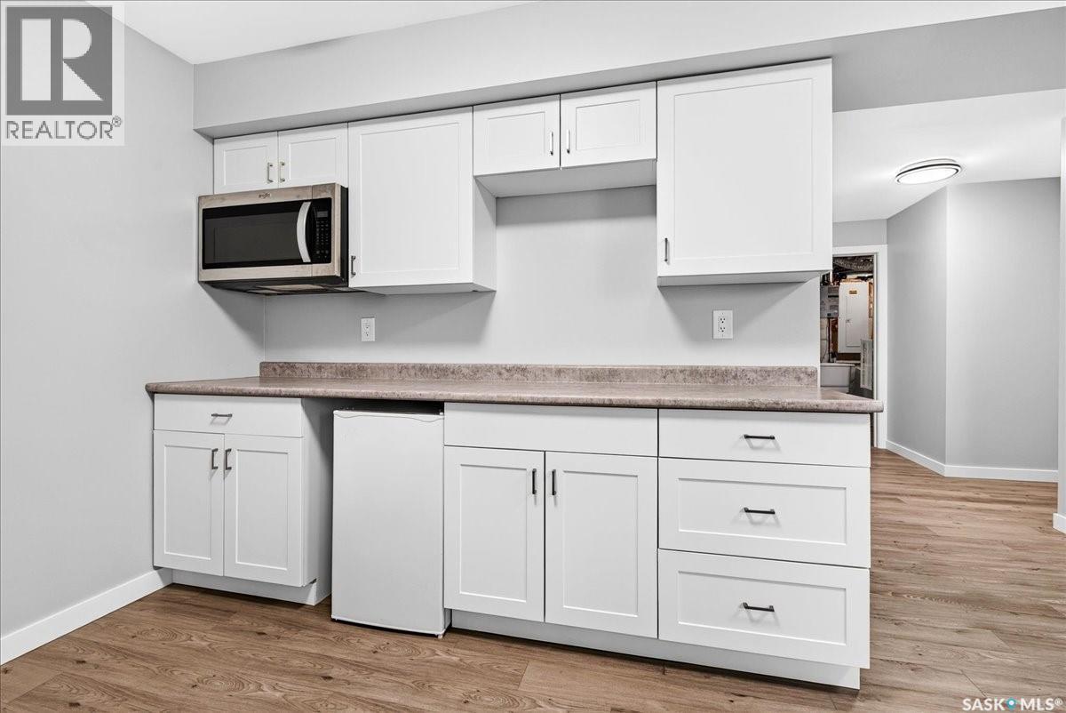 3296 Favel Drive, Regina, SK - Indoor Photo Showing Other Room