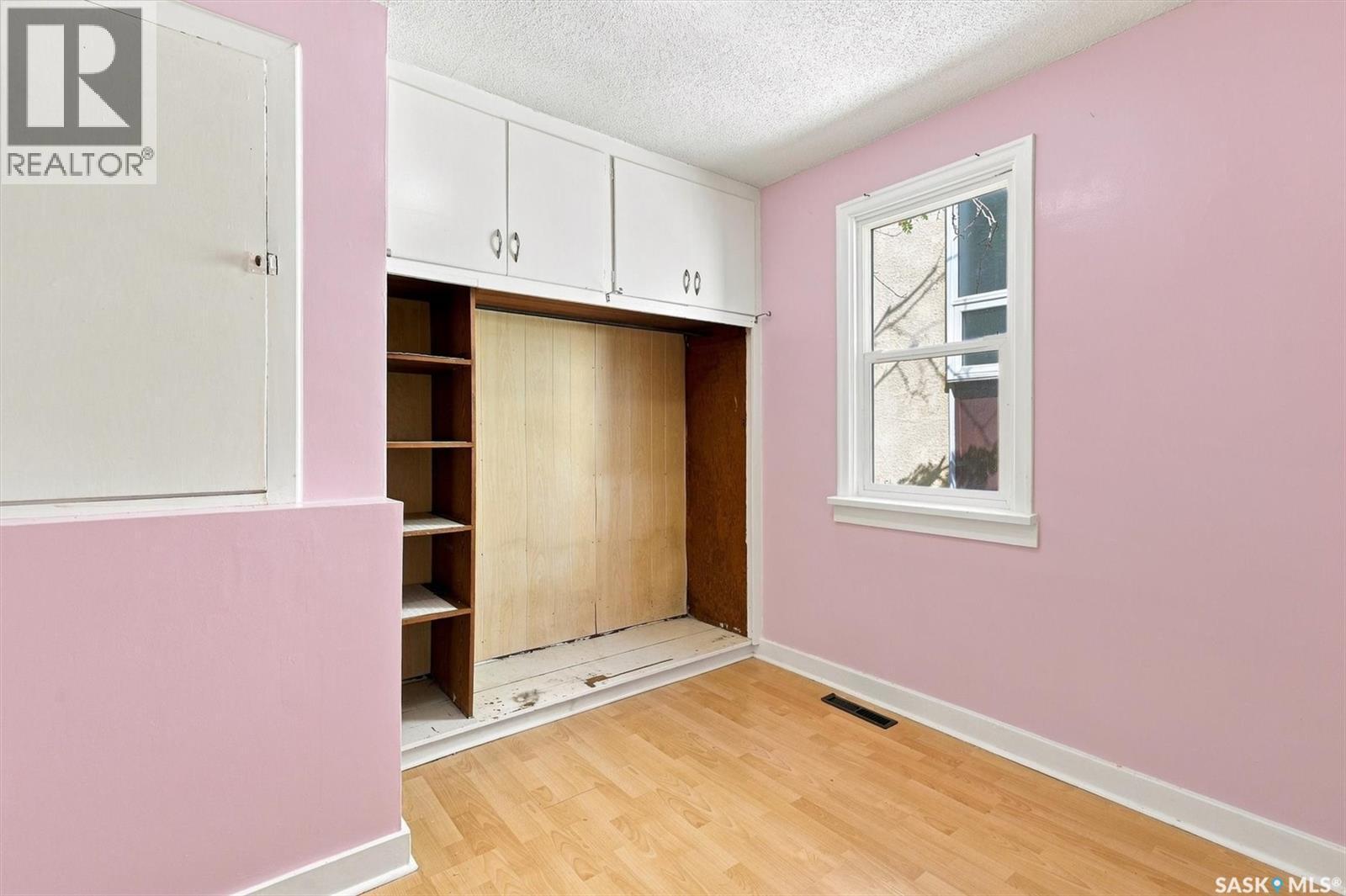2204 Lorne Avenue, Saskatoon, SK - Indoor Photo Showing Other Room