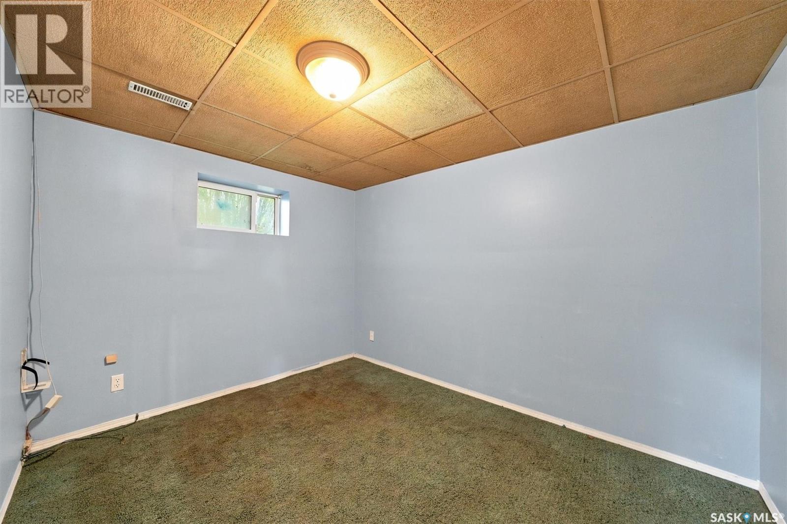 2204 Lorne Avenue, Saskatoon, SK - Indoor Photo Showing Other Room