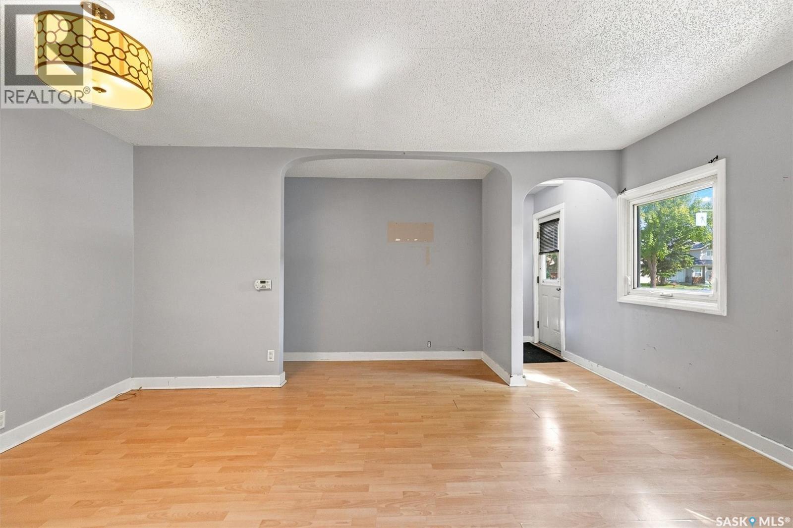 2204 Lorne Avenue, Saskatoon, SK - Indoor Photo Showing Other Room
