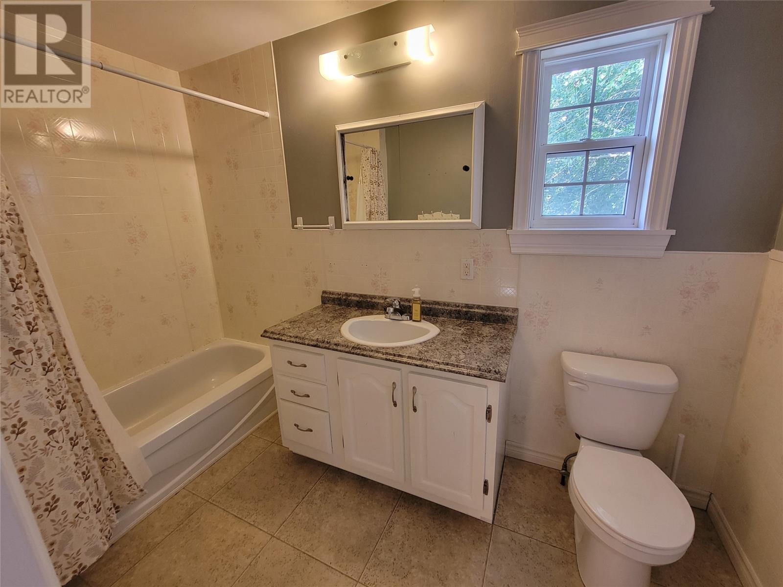 4 Wilson Drive, Corner Brook, NL - Indoor Photo Showing Bathroom