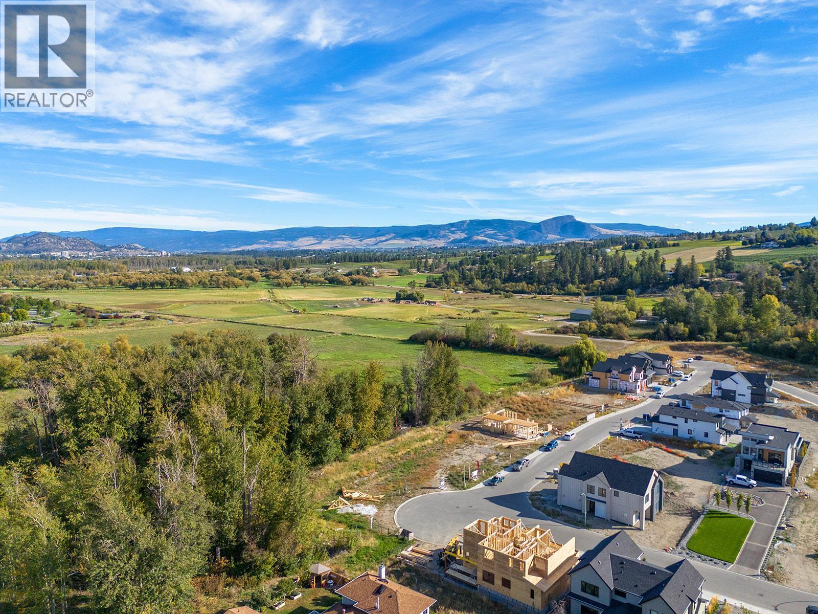 900 Bull Crescent, Kelowna, BC