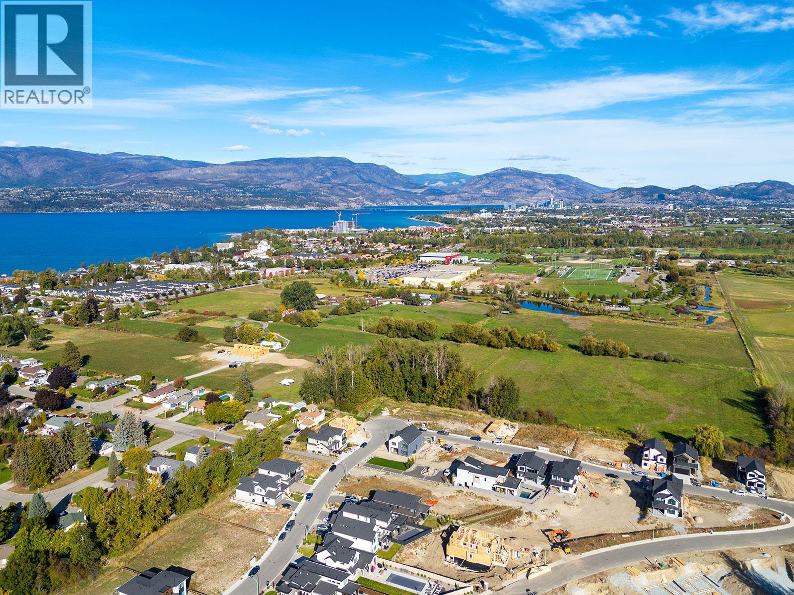 900 Bull Crescent, Kelowna, BC