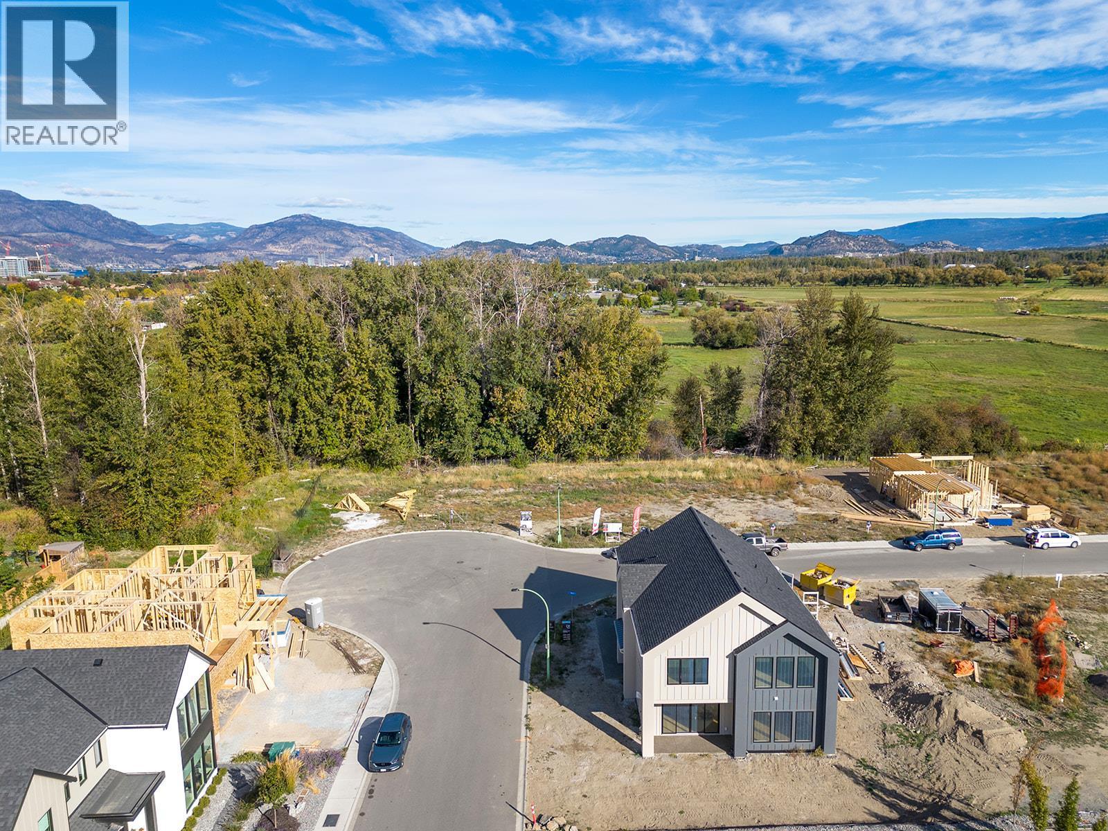 900 Bull Crescent, Kelowna, BC