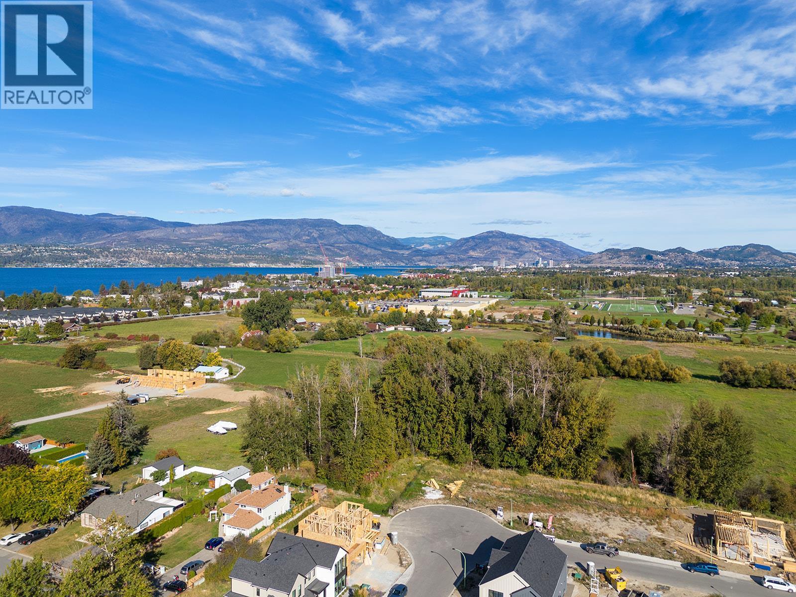 900 Bull Crescent, Kelowna, BC