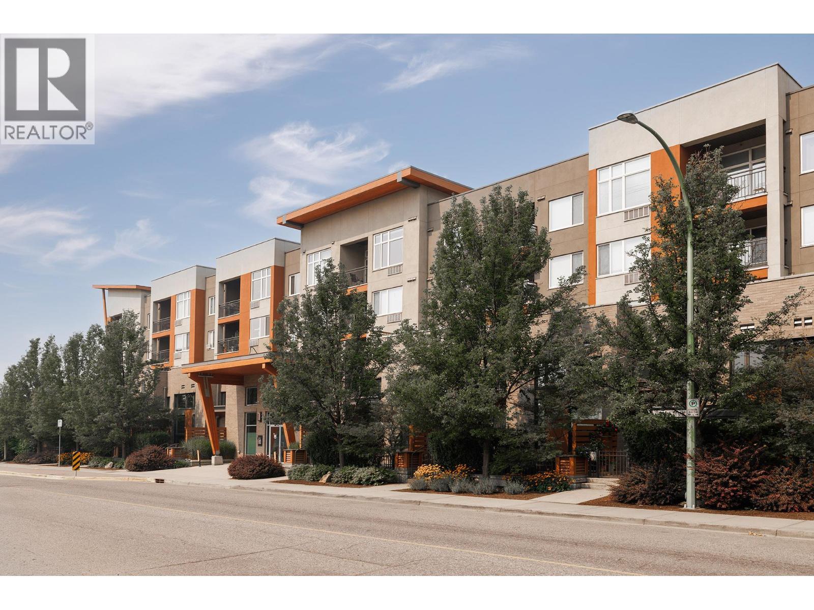 1550 Dickson Avenue Unit# 405 Lot# 71, Kelowna, BC - Outdoor With Facade