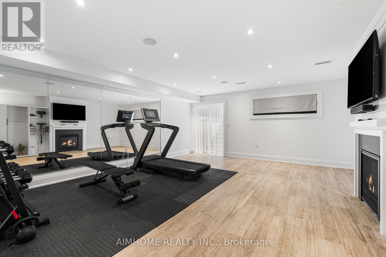 191 Glengarry Avenue, Toronto, ON - Indoor Photo Showing Gym Room