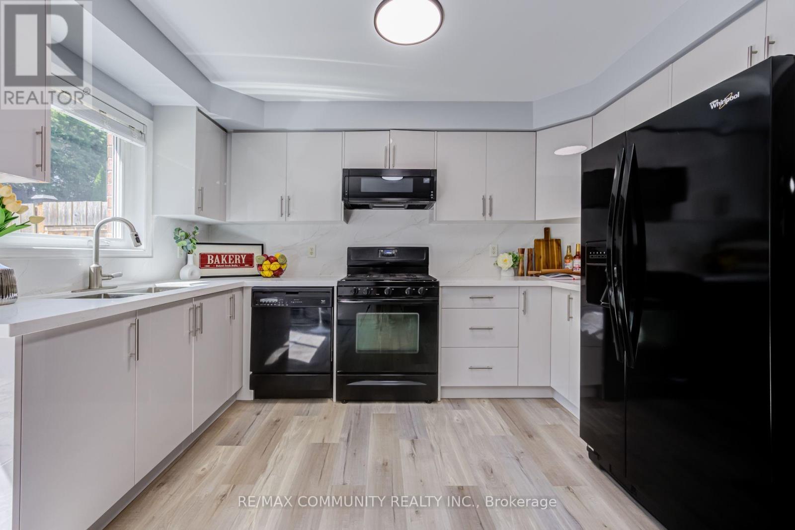 69 Mcsweeney Crescent, Ajax, ON - Indoor Photo Showing Kitchen