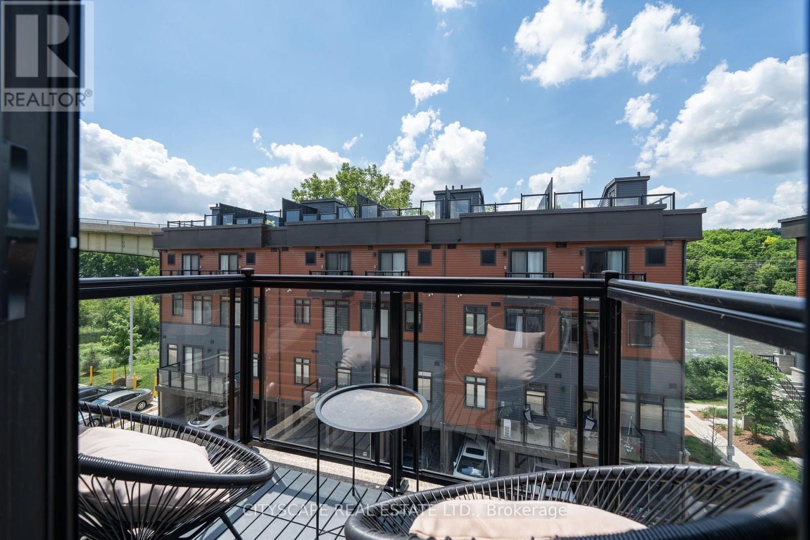 28 - 2 Willow Street, Brant, ON - Outdoor With Balcony