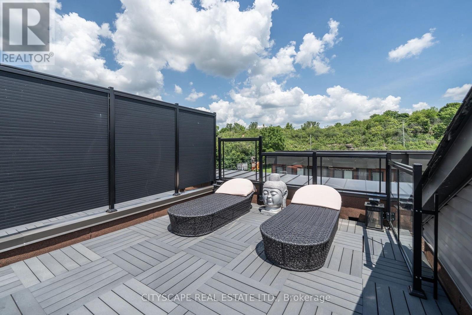 28 - 2 Willow Street, Brant, ON - Outdoor With Deck Patio Veranda With Exterior