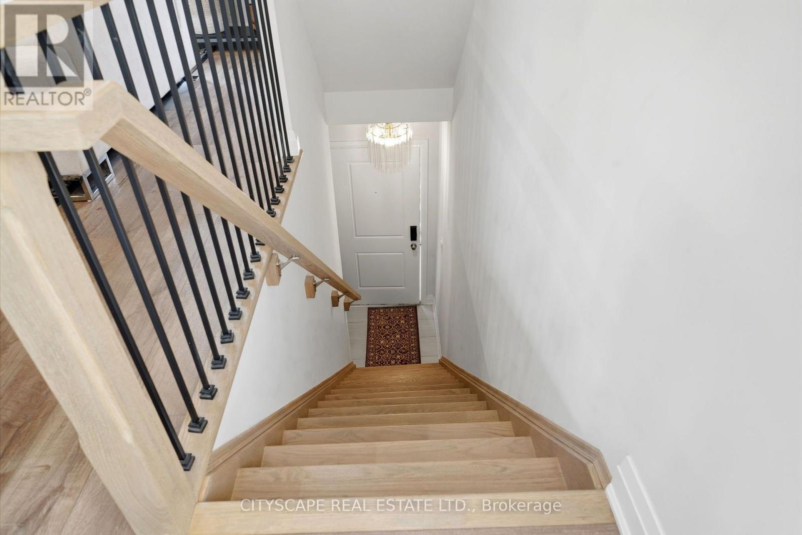 28 - 2 Willow Street, Brant, ON - Indoor Photo Showing Other Room