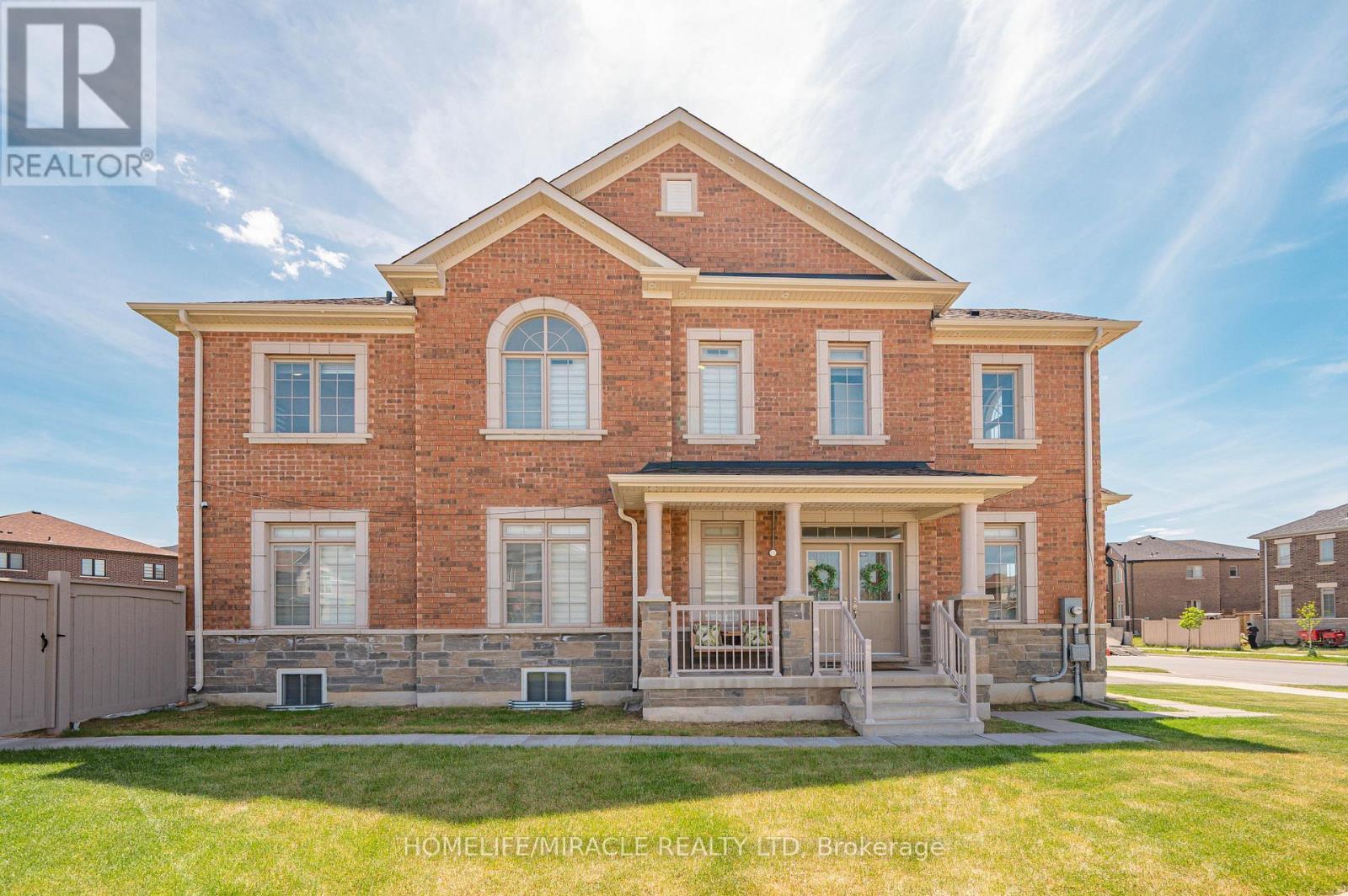 220 Great Falls Boulevard, Hamilton, ON - Outdoor With Deck Patio Veranda