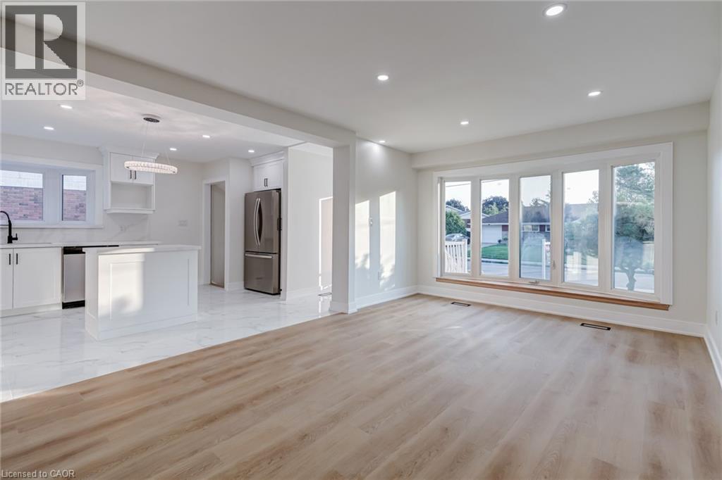 63 Hardale Crescent, Hamilton, ON - Indoor