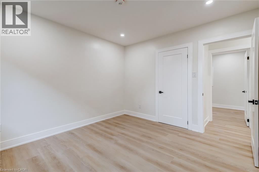 63 Hardale Crescent, Hamilton, ON - Indoor Photo Showing Other Room