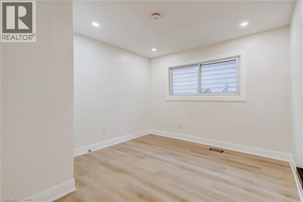 63 Hardale Crescent, Hamilton, ON - Indoor Photo Showing Other Room