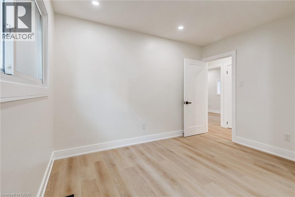 63 Hardale Crescent, Hamilton, ON - Indoor Photo Showing Other Room