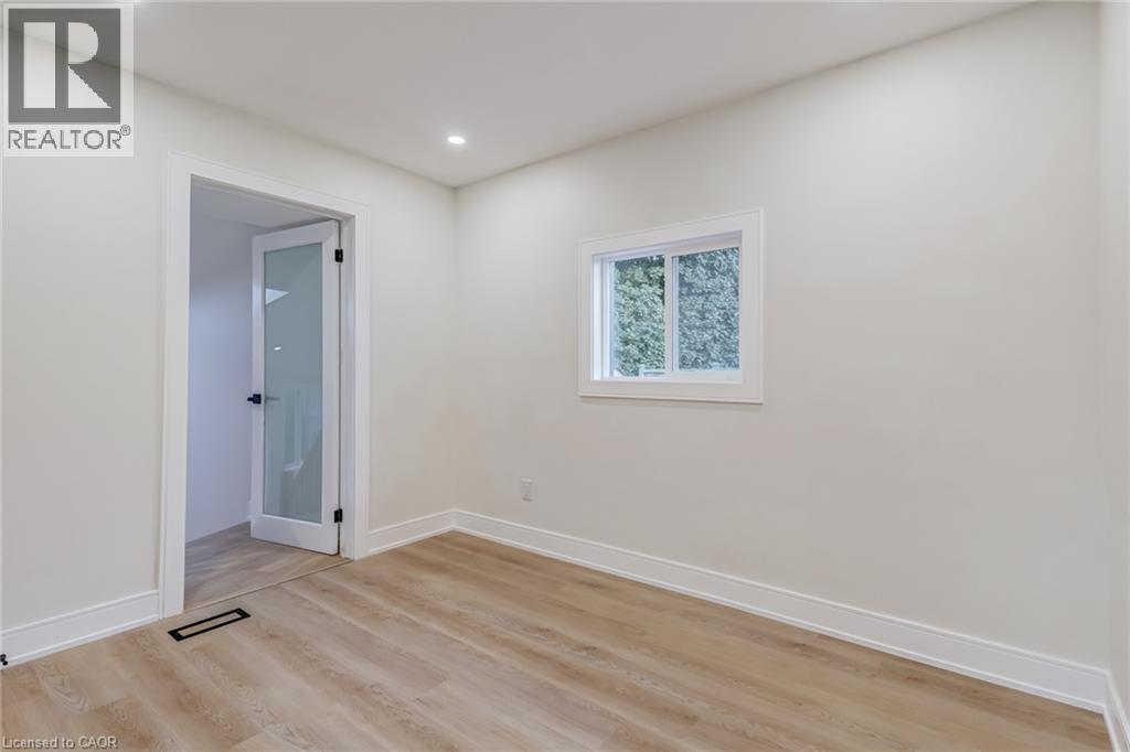 63 Hardale Crescent, Hamilton, ON - Indoor Photo Showing Other Room