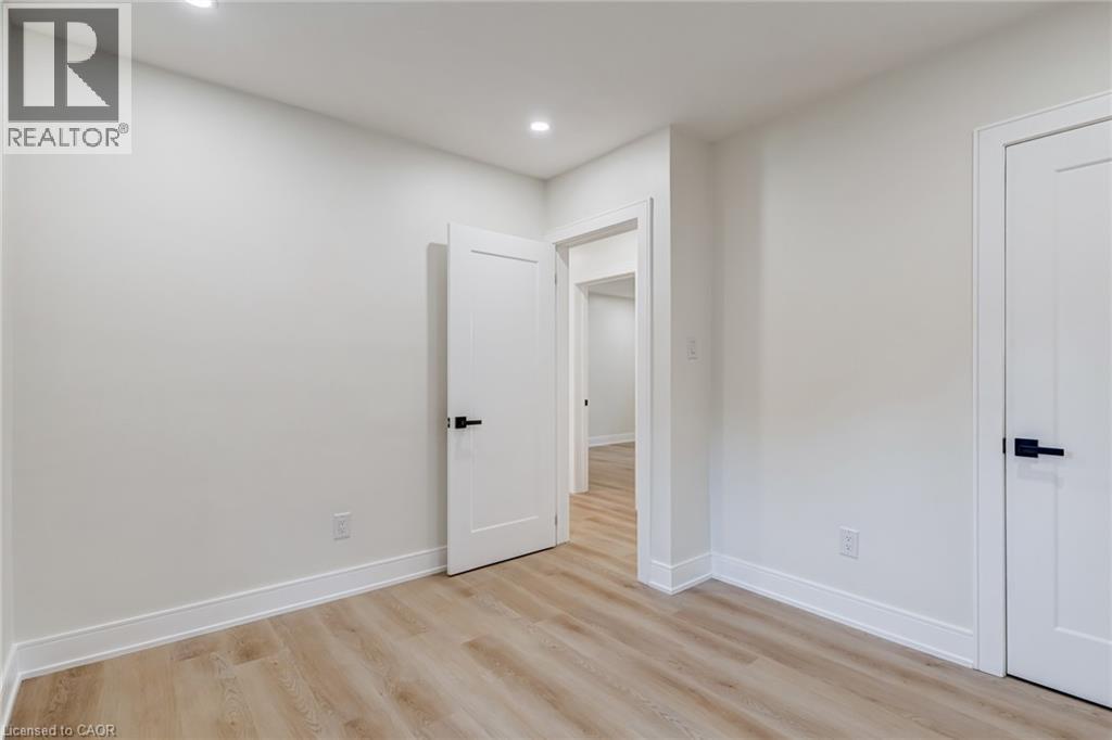63 Hardale Crescent, Hamilton, ON - Indoor Photo Showing Other Room