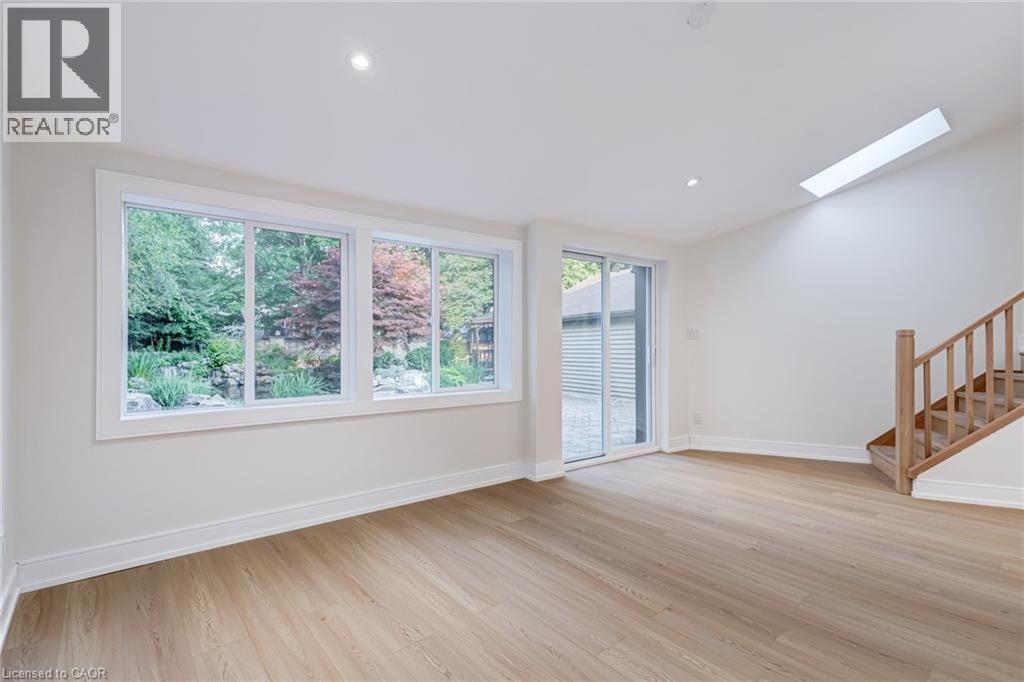 63 Hardale Crescent, Hamilton, ON - Indoor Photo Showing Other Room