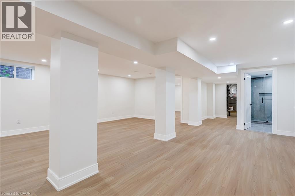 63 Hardale Crescent, Hamilton, ON - Indoor