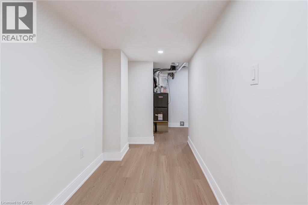 63 Hardale Crescent, Hamilton, ON - Indoor Photo Showing Other Room