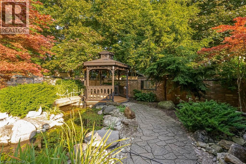 63 Hardale Crescent, Hamilton, ON - Outdoor With Backyard