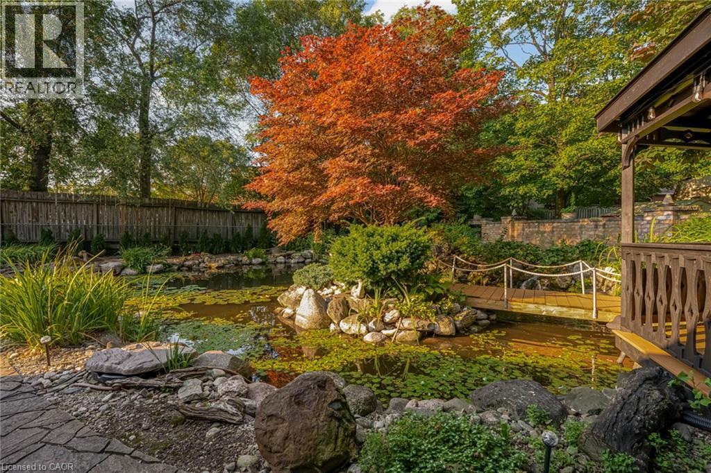 63 Hardale Crescent, Hamilton, ON - Outdoor