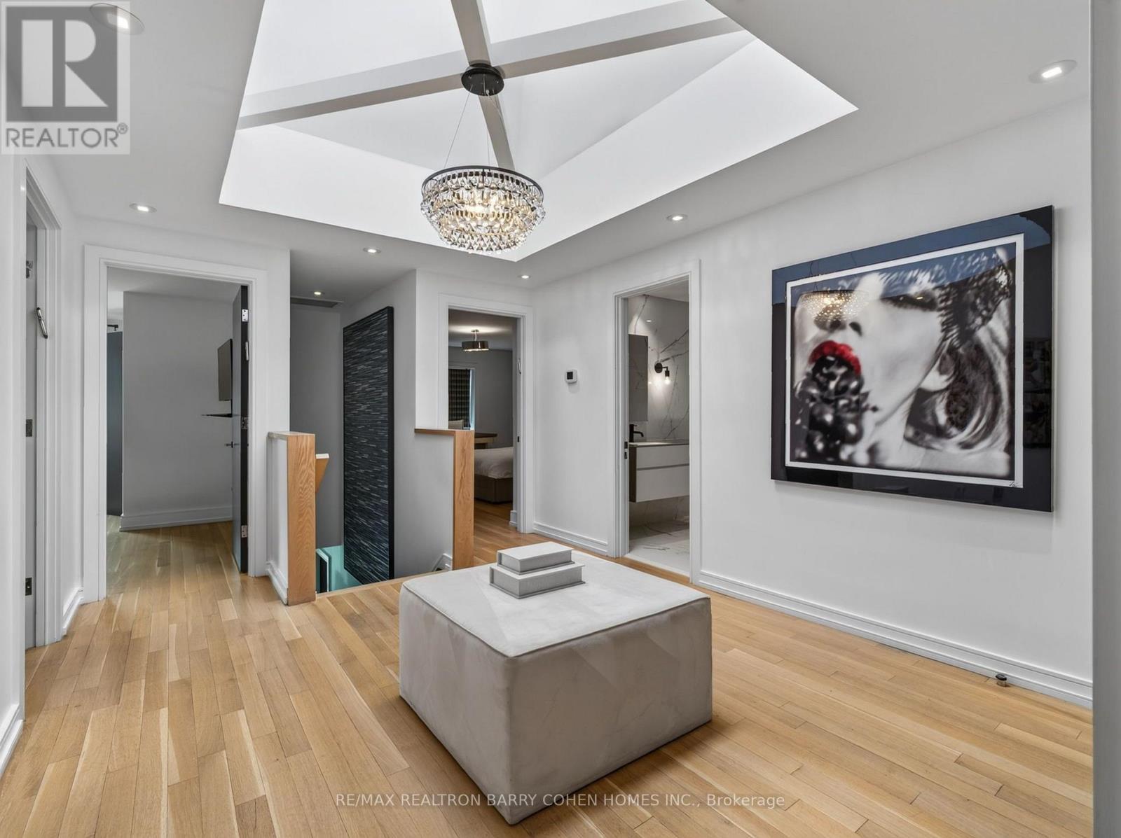 7 Glen Rush Boulevard, Toronto, ON - Indoor Photo Showing Other Room