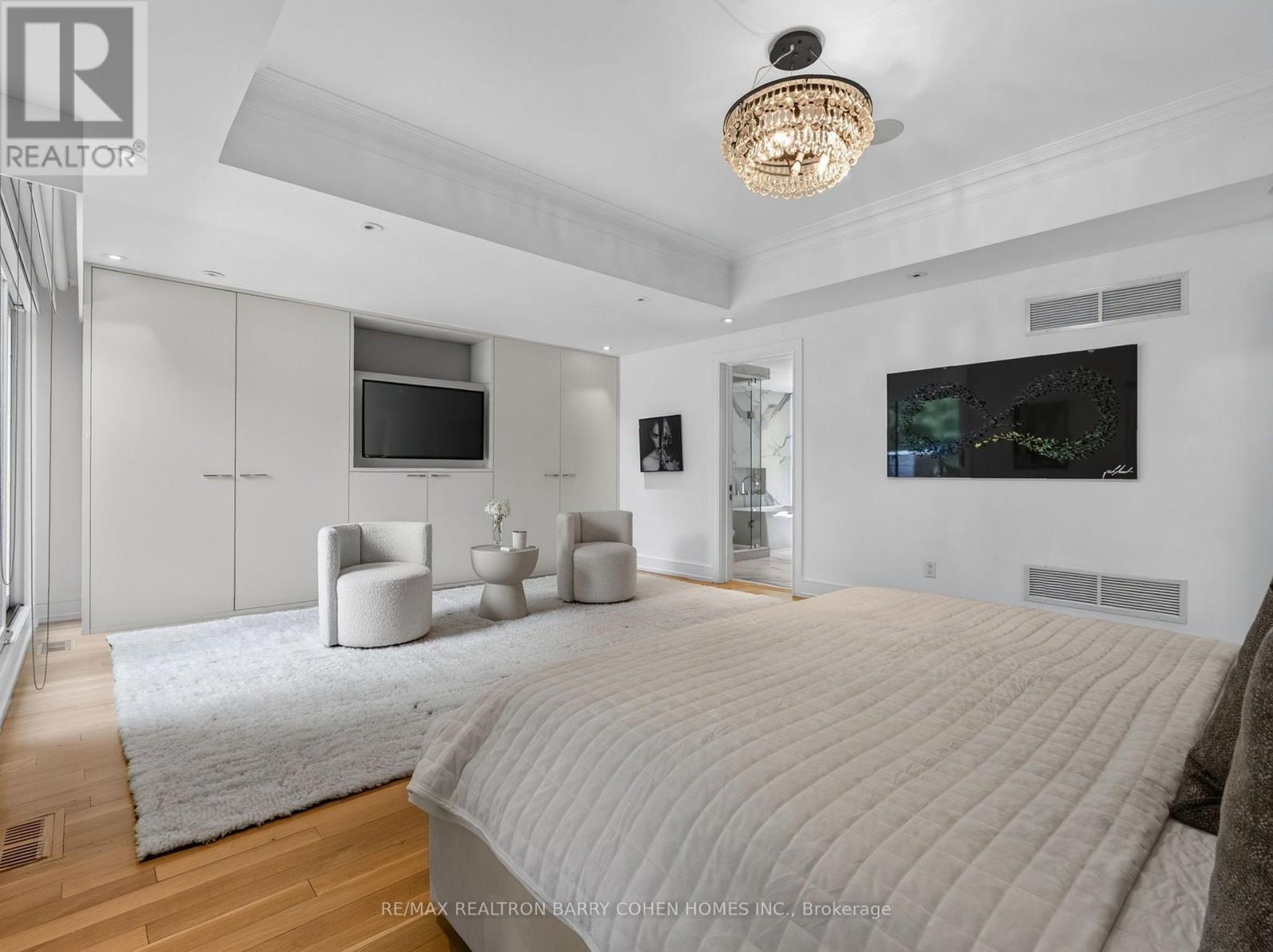 7 Glen Rush Boulevard, Toronto, ON - Indoor Photo Showing Bedroom