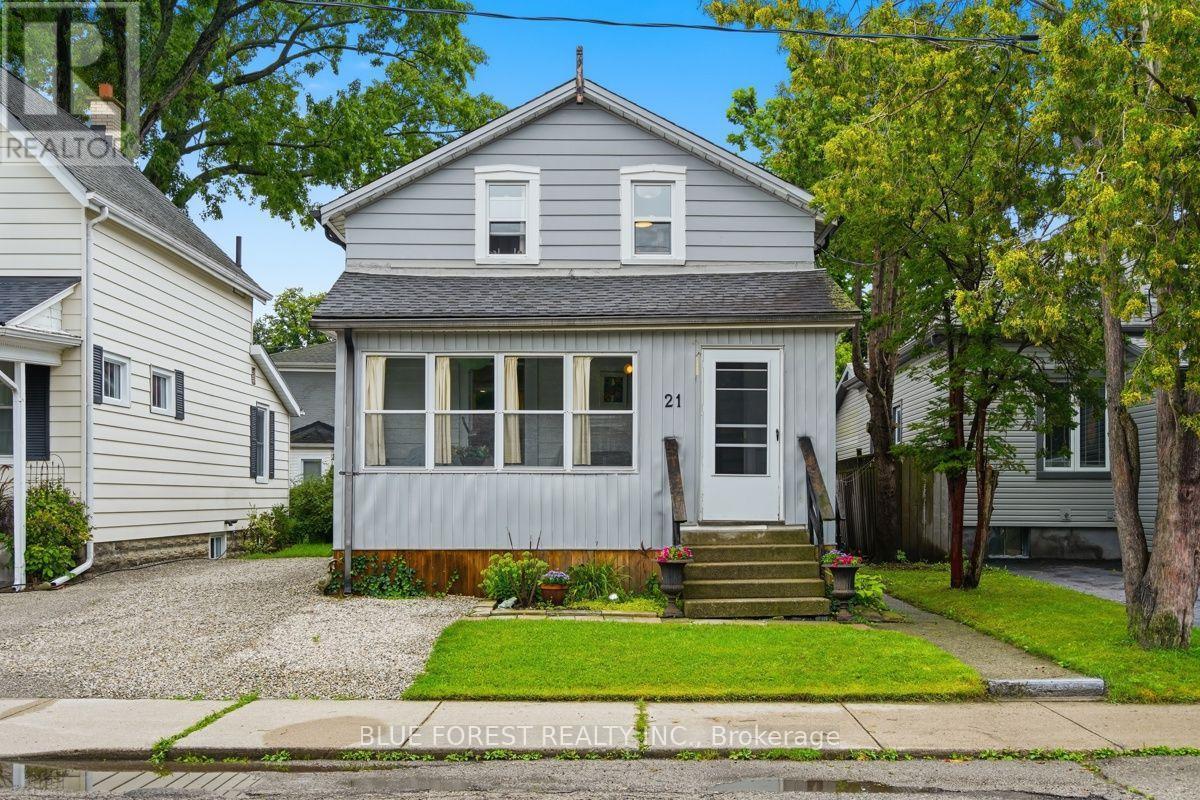 21 Isabel Street, St. Thomas, ON - Outdoor With Facade