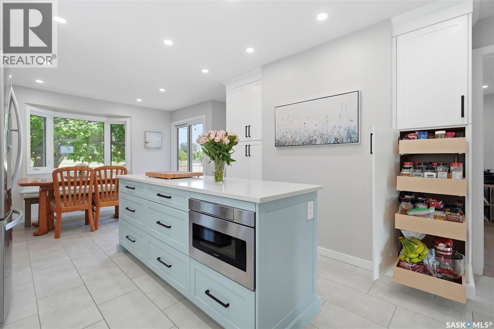 306 Whitewood Road, Saskatoon, SK - Indoor