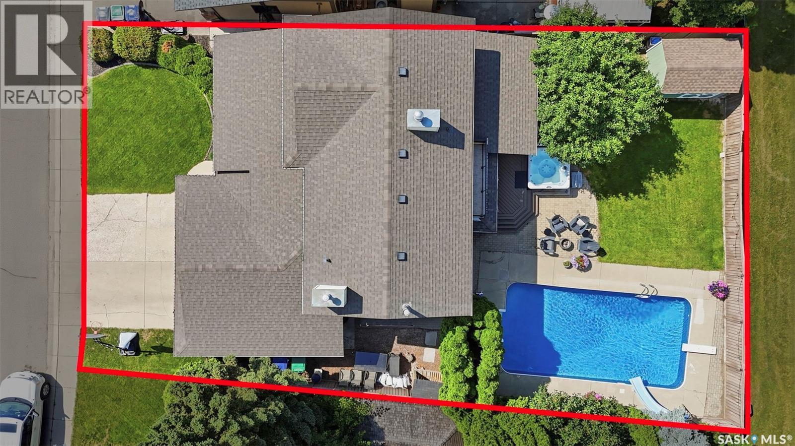 306 Whitewood Road, Saskatoon, SK - Outdoor With In Ground Pool