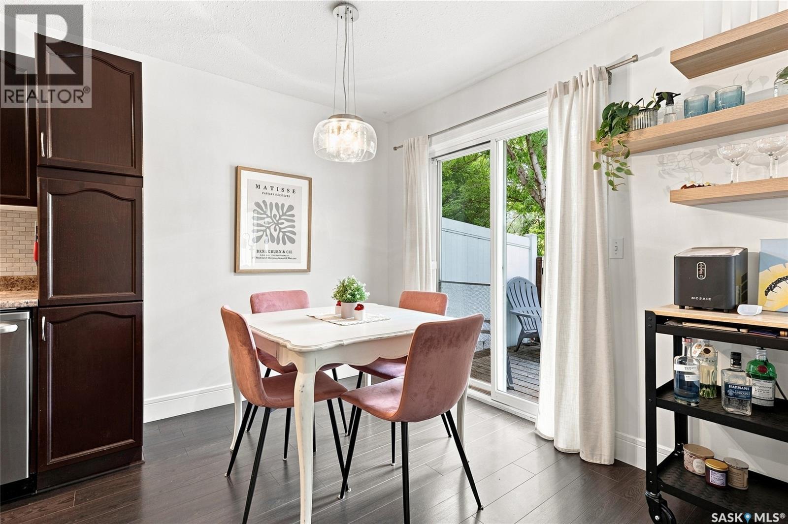 20 327 Berini Drive, Saskatoon, SK - Indoor Photo Showing Dining Room