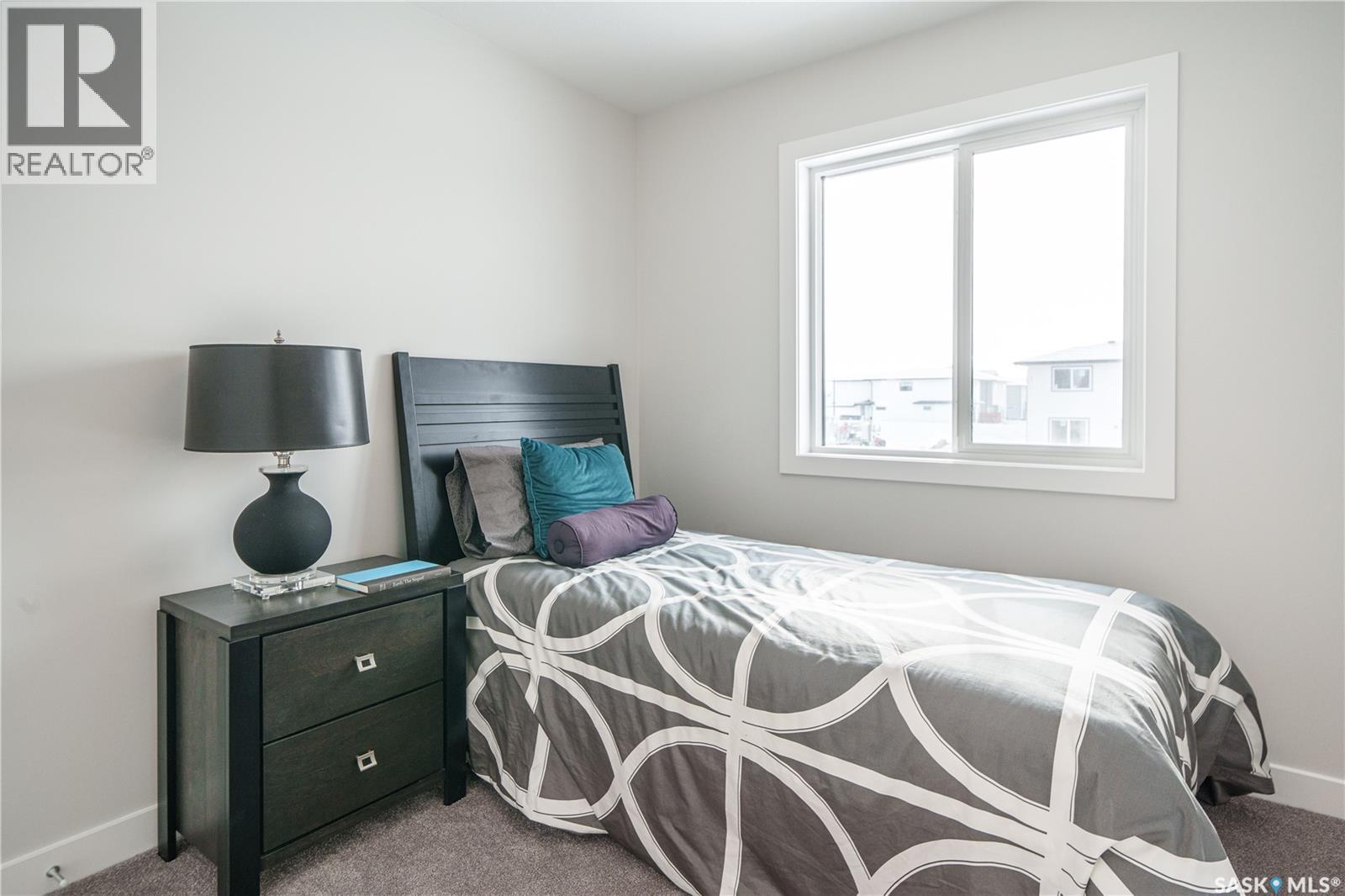 3116 Green Turtle Road, Regina, SK - Indoor Photo Showing Bedroom