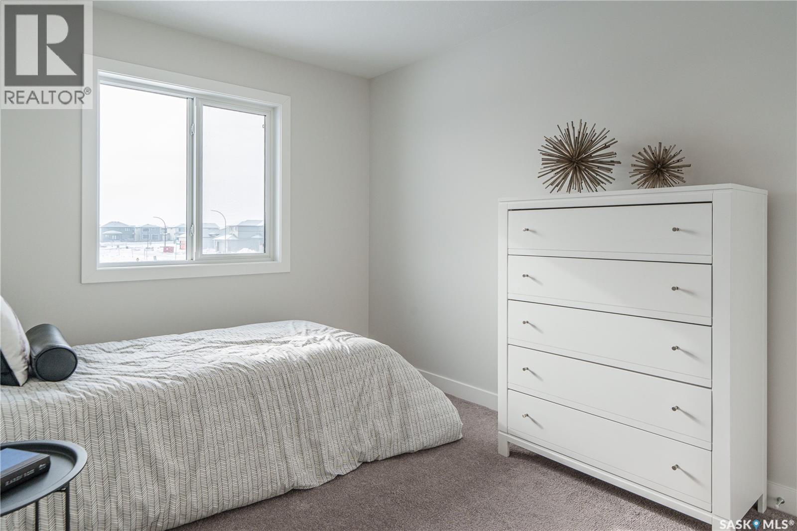 3116 Green Turtle Road, Regina, SK - Indoor Photo Showing Bedroom