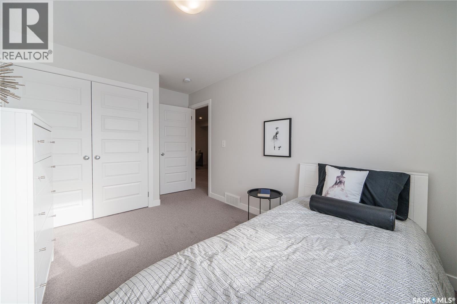 3116 Green Turtle Road, Regina, SK - Indoor Photo Showing Bedroom