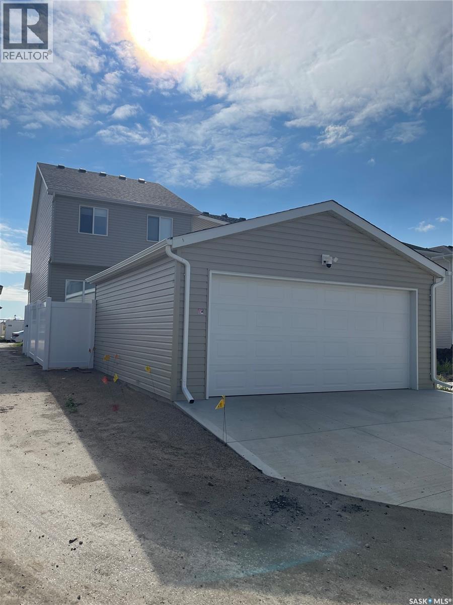 3116 Green Turtle Road, Regina, SK - Outdoor