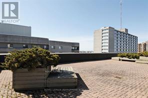 1107 - 475 Laurier Avenue W, Ottawa, ON - Outdoor