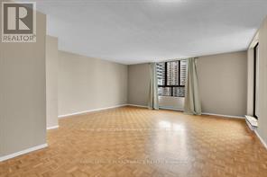 1107 - 475 Laurier Avenue W, Ottawa, ON - Indoor Photo Showing Other Room