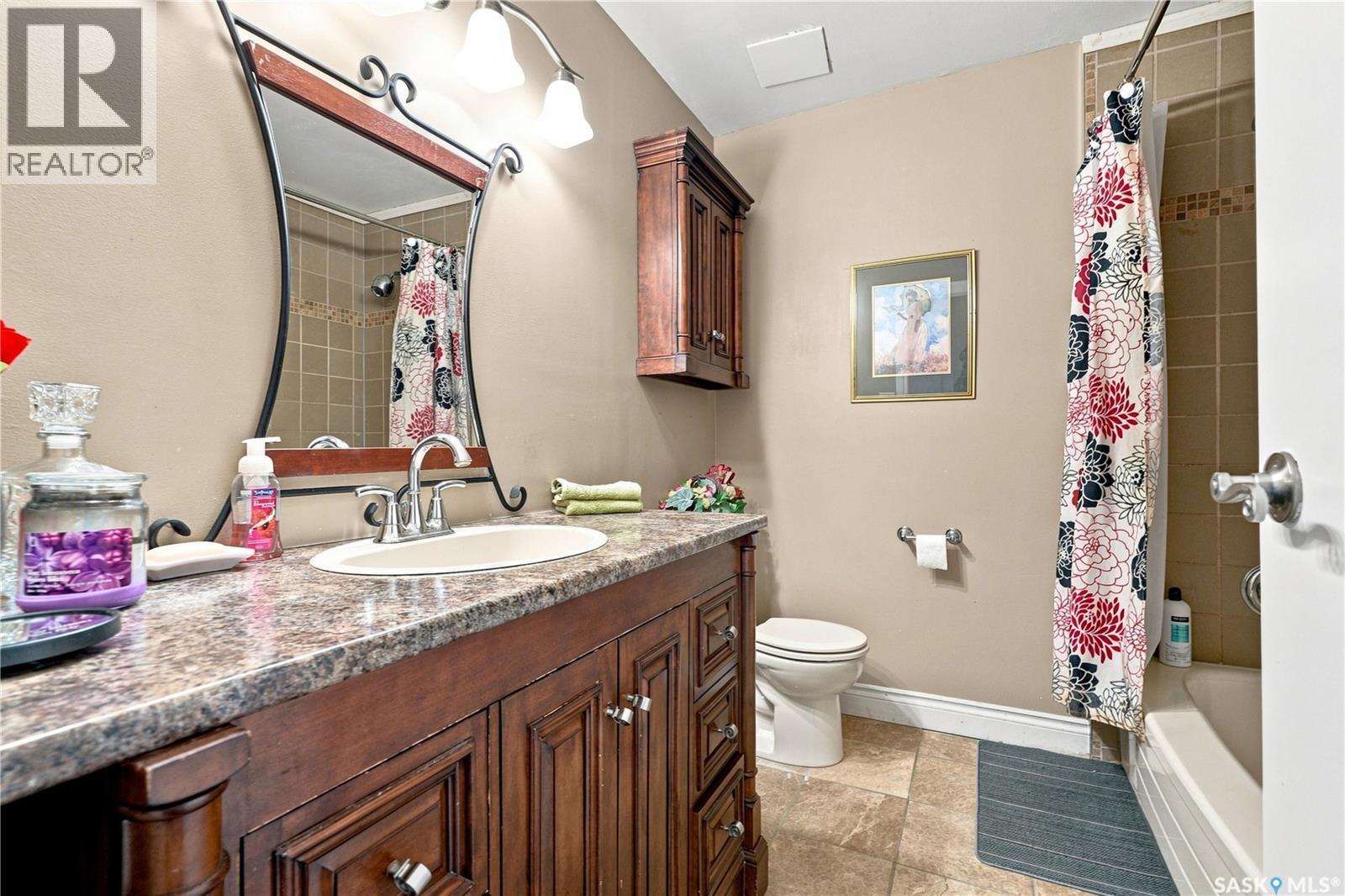 30 Roborecki Terrace, Saskatoon, SK - Indoor Photo Showing Bathroom
