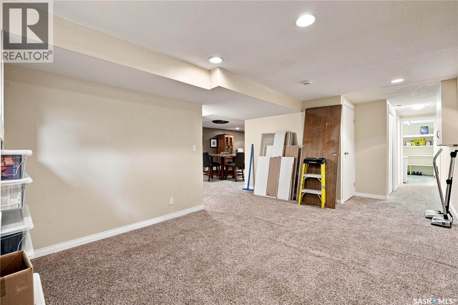 30 Roborecki Terrace, Saskatoon, SK - Indoor