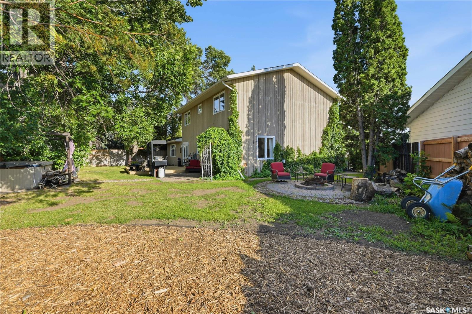 30 Roborecki Terrace, Saskatoon, SK - Outdoor