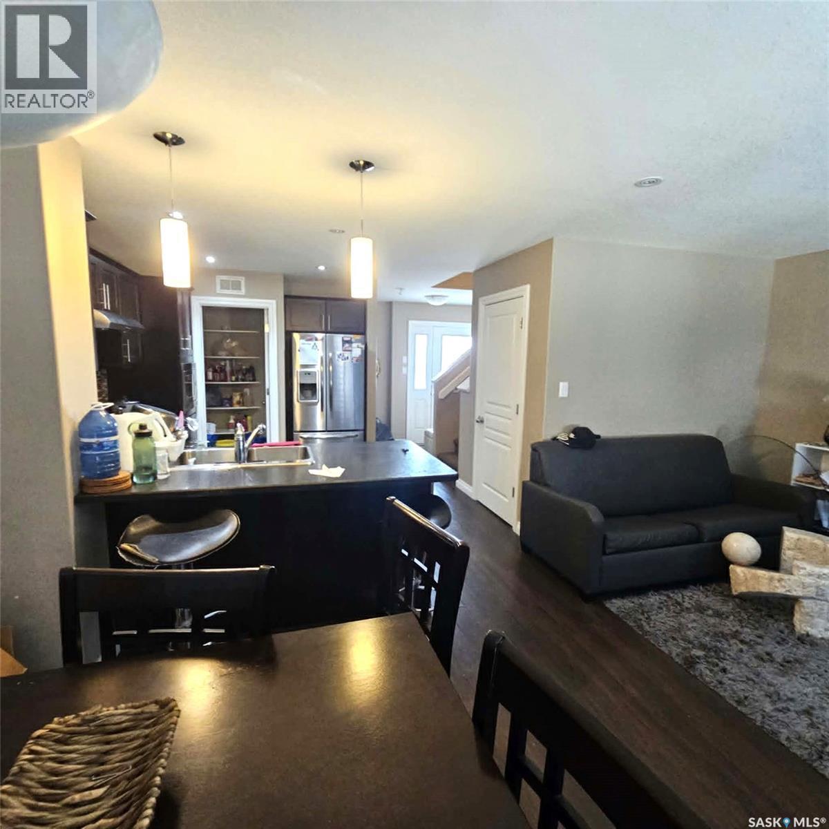 5008 Aerial Crescent, Regina, SK - Indoor