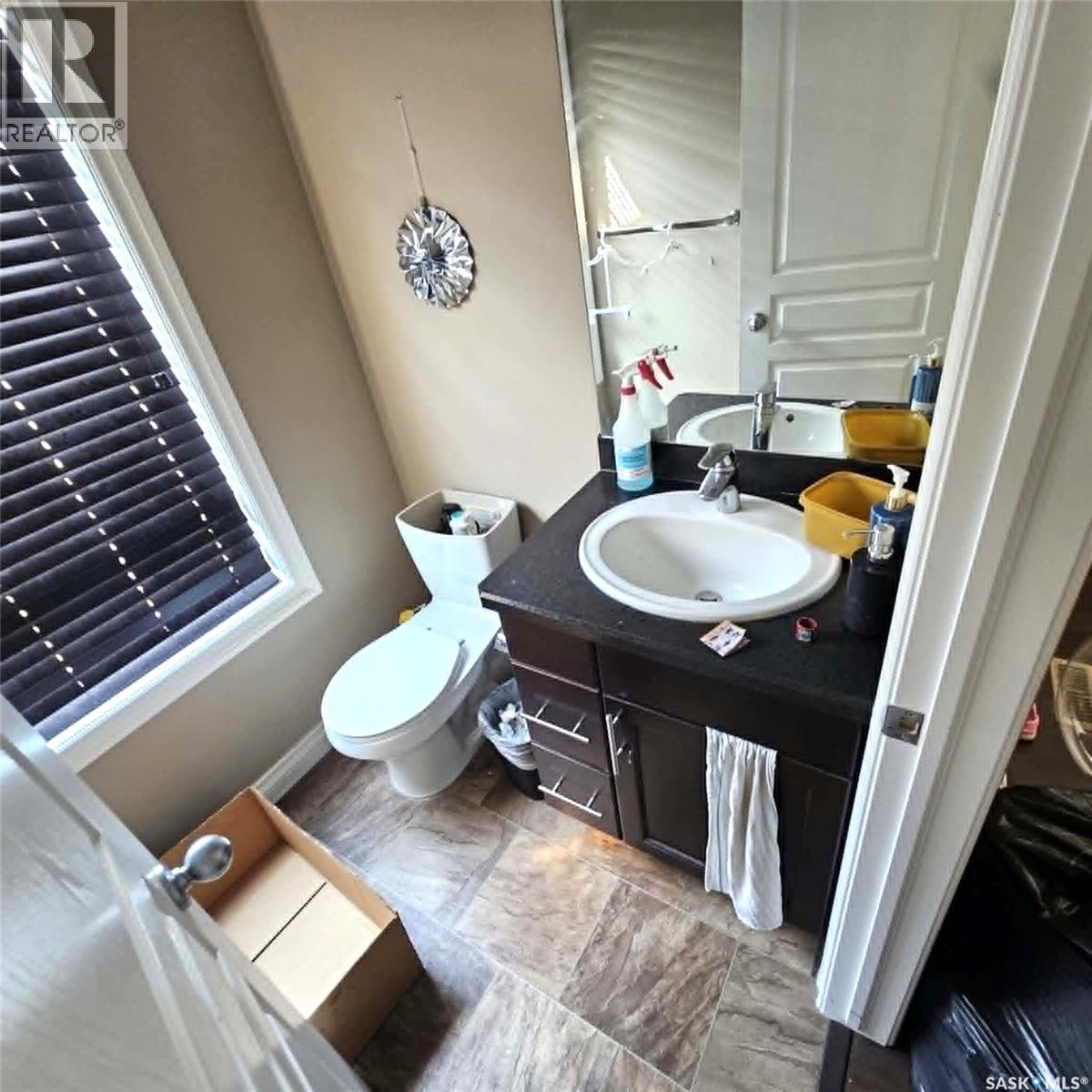 5008 Aerial Crescent, Regina, SK - Indoor Photo Showing Bathroom