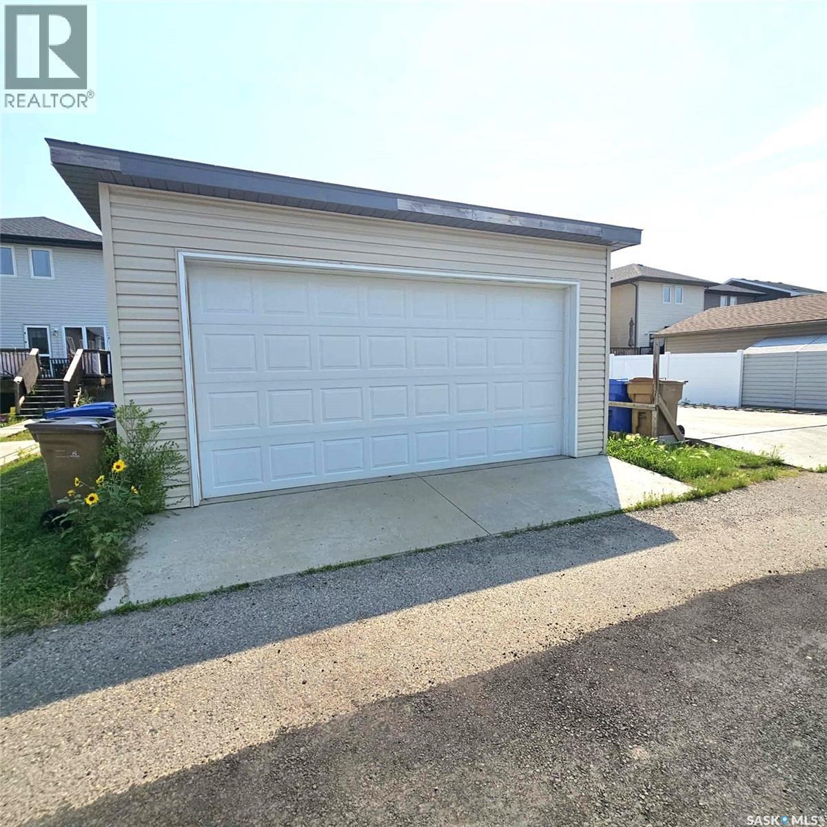 5008 Aerial Crescent, Regina, SK - Outdoor
