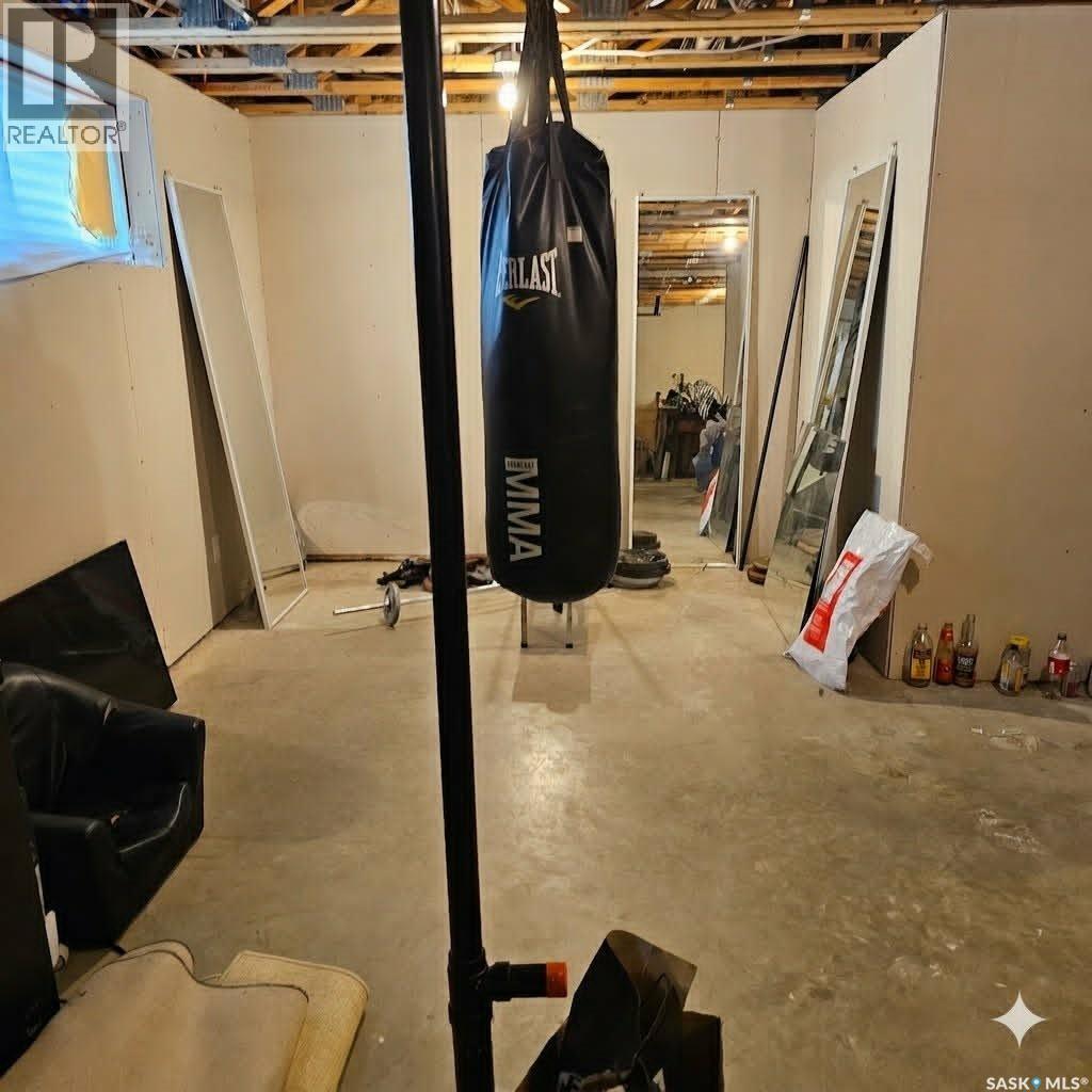 5008 Aerial Crescent, Regina, SK - Indoor Photo Showing Basement