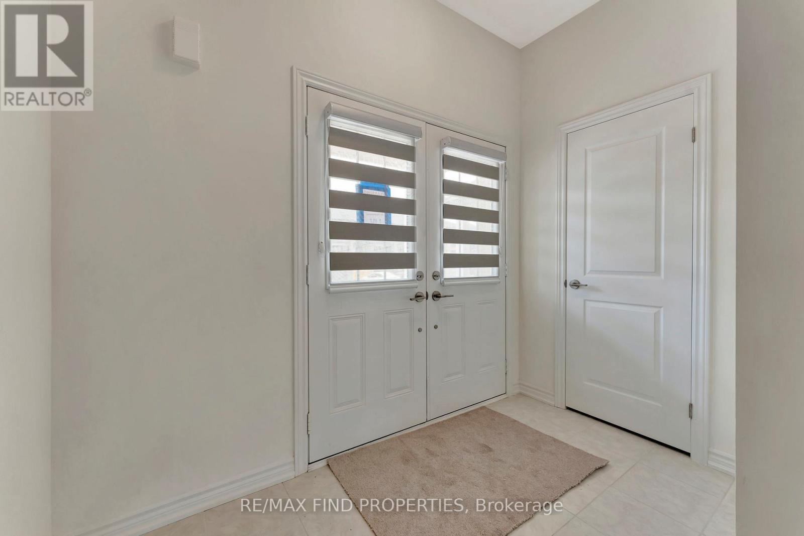 21 Dennis Avenue, Brantford, ON - Indoor Photo Showing Other Room