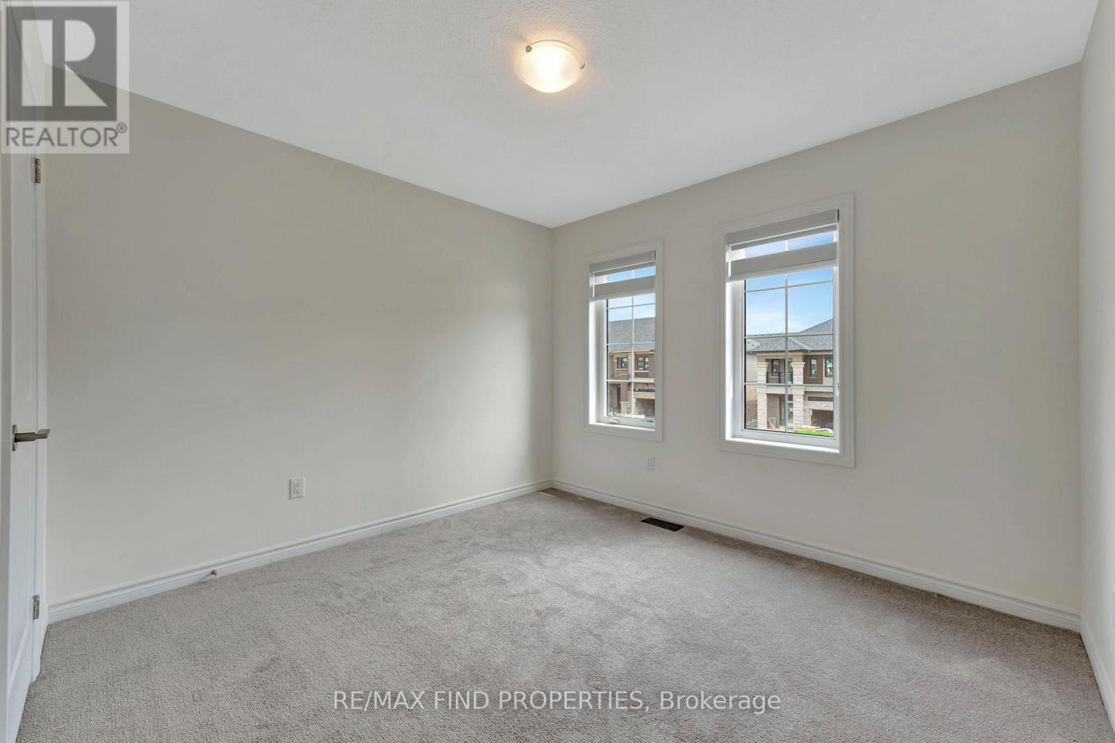 21 Dennis Avenue, Brantford, ON - Indoor Photo Showing Other Room
