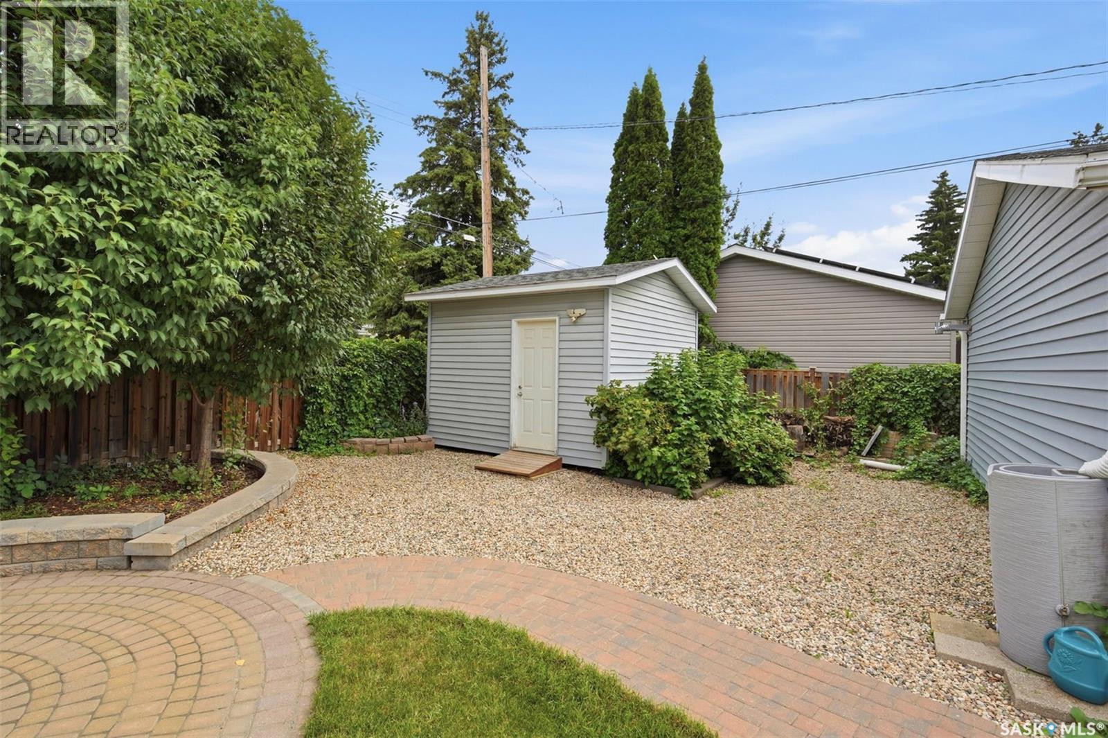 1125 2Nd Street E, Saskatoon, SK - Outdoor