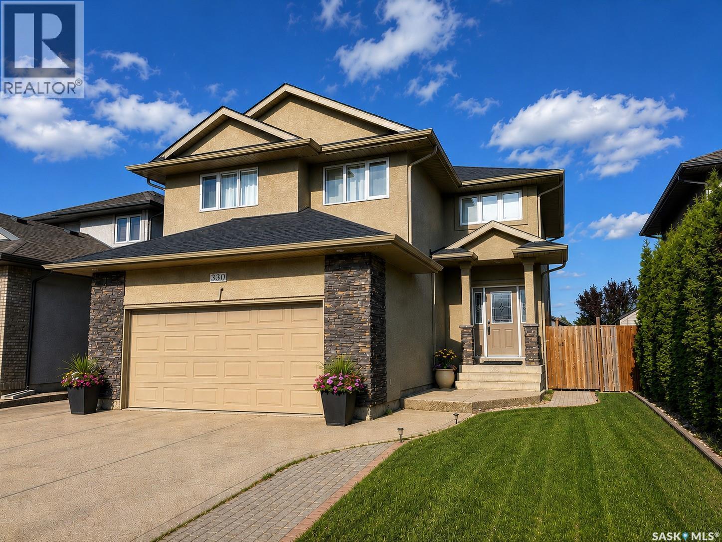 330 Blackstock Cove, Saskatoon, SK - Outdoor With Facade